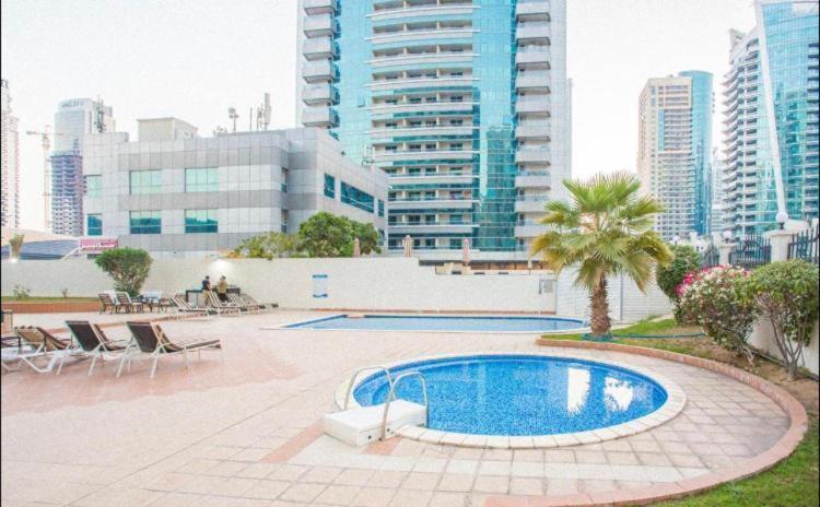 Marina Diamond 2 Apartment Dubai Luaran gambar