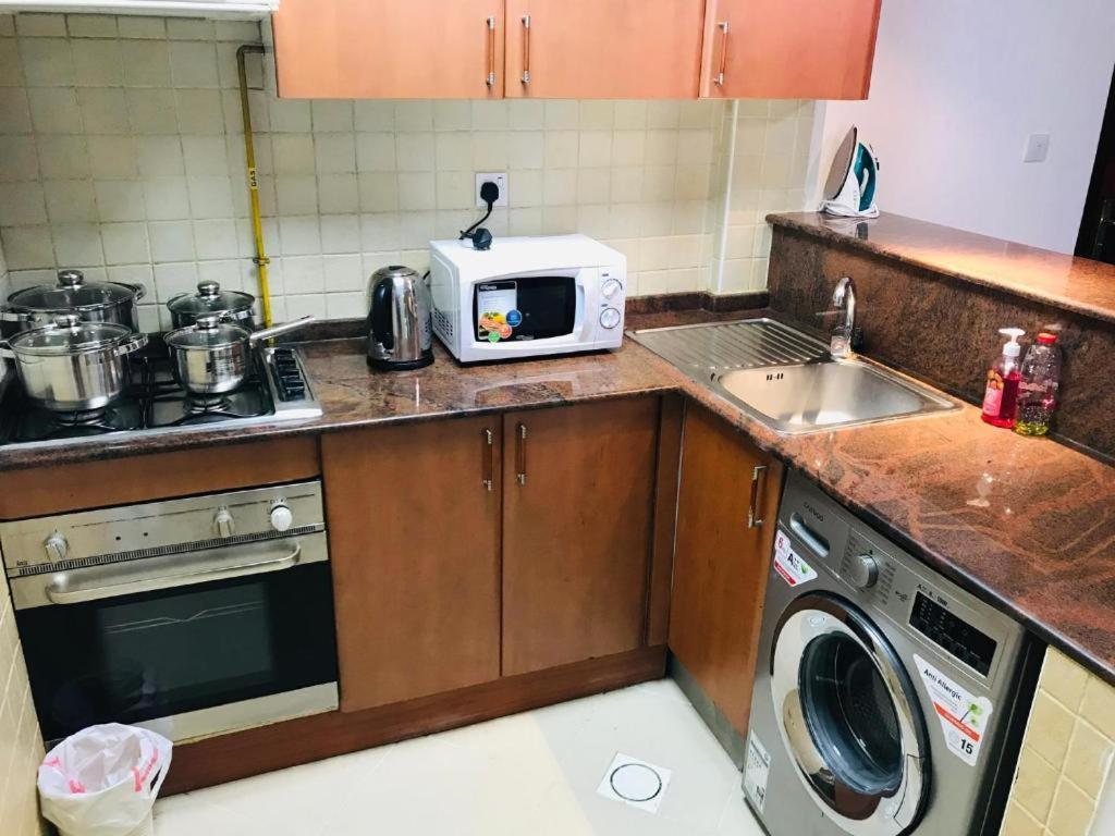 Marina Diamond 2 Apartment Dubai Luaran gambar