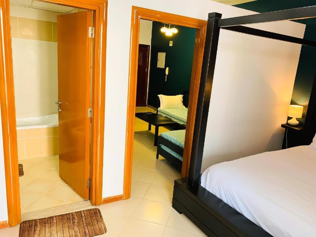 Marina Diamond 2 Apartment Dubai Luaran gambar